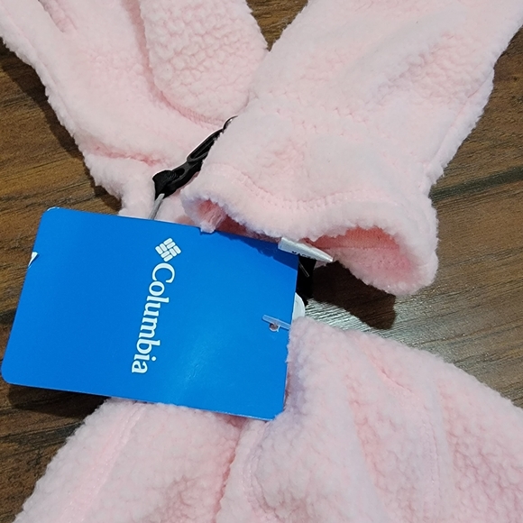 Columbia hat and gloves set - Picture 3 of 6